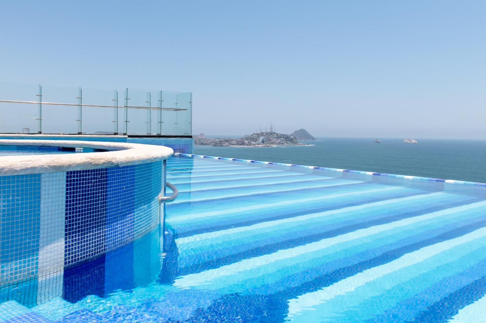Apartamento Garza. Lujoso departamento a pasos del malecón Mazatlán Exterior foto